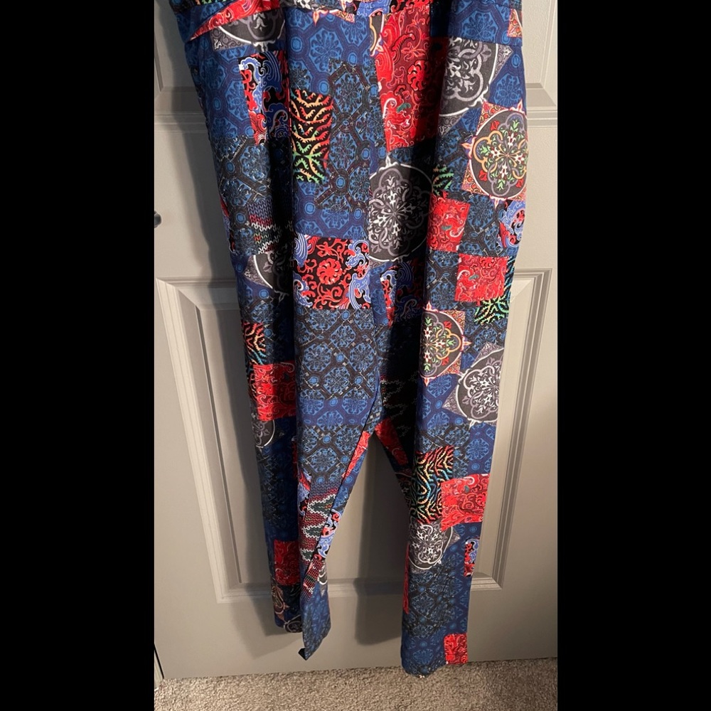 S/M. NWT. OVERALLS by Sacred Threads CL/GR02. - Picture 6 of 11